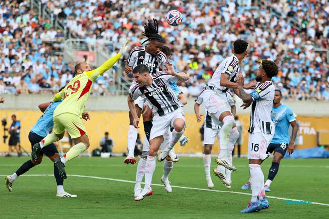 曼城5-2大勝祖雲達斯！避開死亡半區