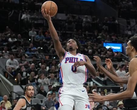 高歌猛進！雷霆、馬刺、公牛與76人開季全勝：四強齊飛