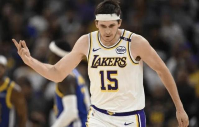 甜蜜的煩惱?里夫斯爆發引發2.4億頂薪討論,湖人面臨艱難抉擇