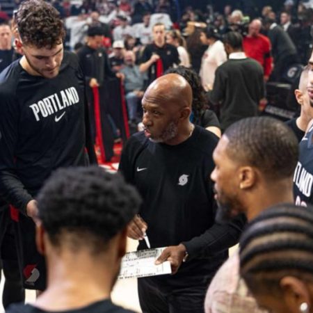 震撼NBA！開拓者主帥被捕、球員被勒令離隊——球隊陷入全面動盪