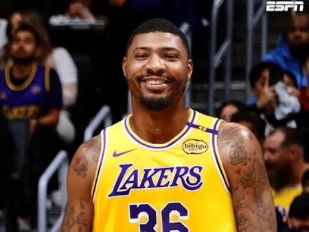 湖人慘敗馬刺：斯瑪特驚喜爆發、里弗斯硬仗崩盤、防守無力的深度解析