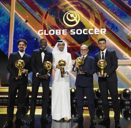 榮耀時刻｜巴黎聖日耳曼閃耀2025環球足球獎，締造史詩級紅藍王朝