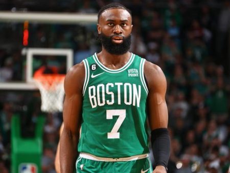 杰倫・布朗改寫綠軍歷史　成為單季1000分150助最快球員