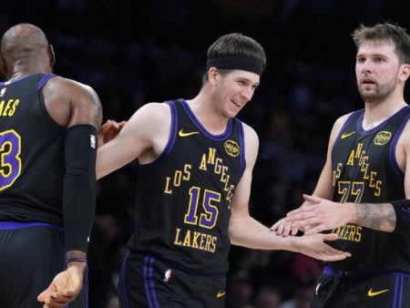 10勝2負的湖人新核心？里夫斯或簽2.4億頂薪