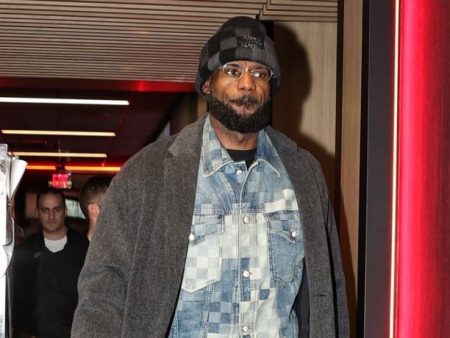 詹姆斯未來從未如此不確定：湖人生涯或將畫上句號？