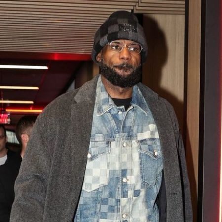 詹姆斯未來從未如此不確定：湖人生涯或將畫上句號？