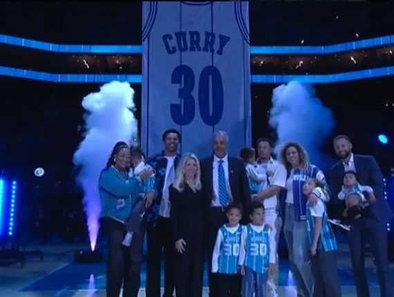 黃蜂榮耀時刻：戴爾・庫里30號球衣退役，全家見證傳奇落幕與傳承