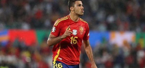 續約還是加盟皇馬？29歲金球先生羅德里站在職業生涯十字路口