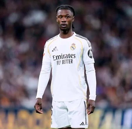 卡馬雲加轉會風暴：皇馬放售訊號下的英超雙雄博弈