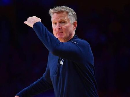 科爾盛讚詹姆斯為史上最偉大運動員：全面性對決殺手本能的永恆辯論