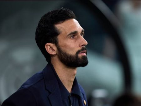 皇馬換帥風暴：更衣室力撐阿韋洛亞 vs 佩雷斯強硬換人