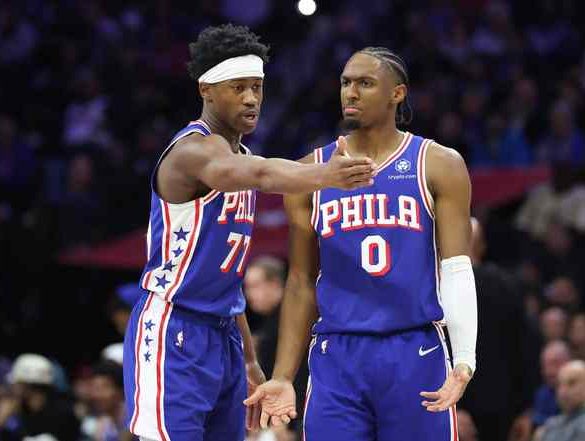 雄鹿“明牌休戰”對76人算分戰：字母哥缺陣